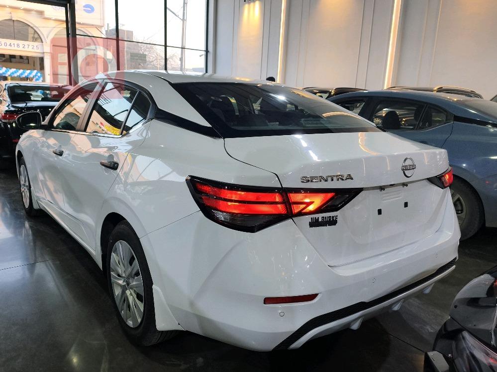 نيسان سنترا